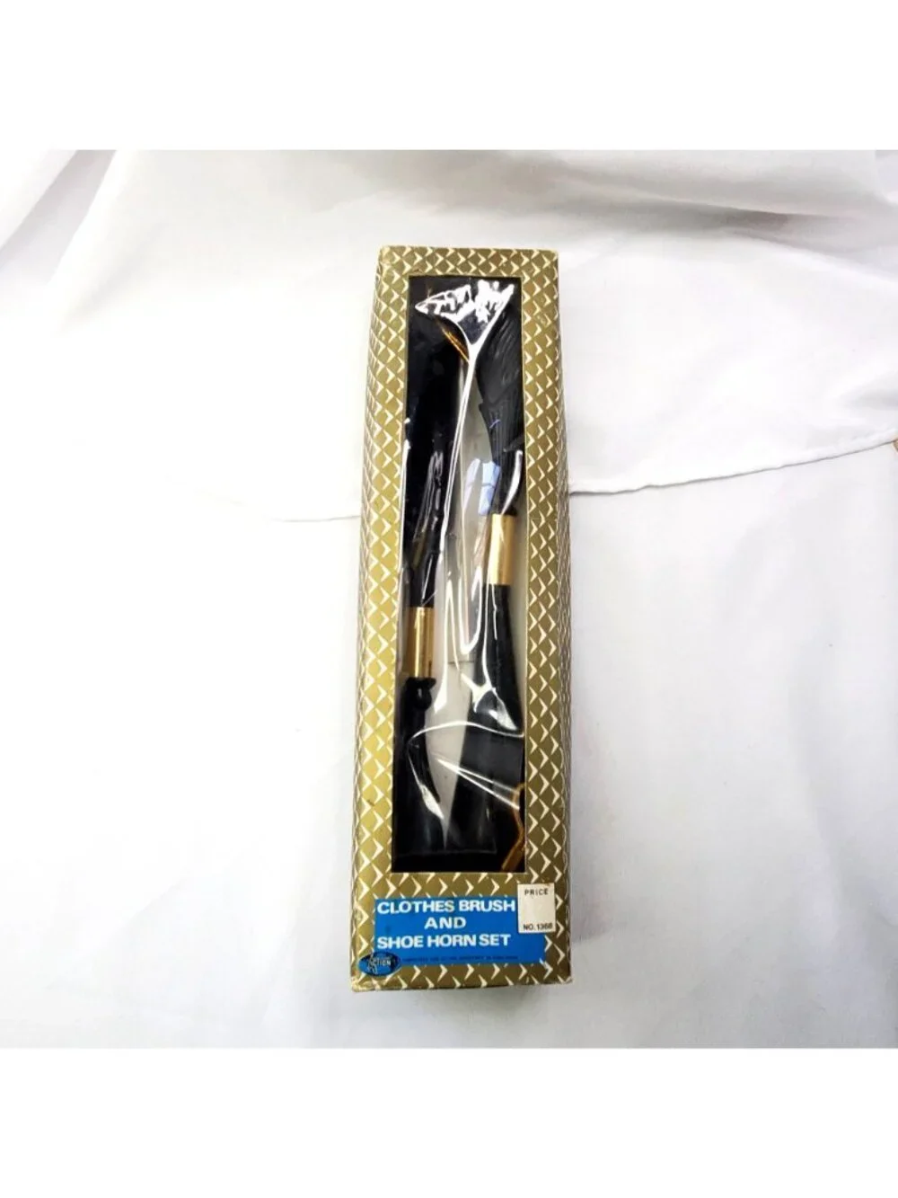 VTG Action Industries Clothes Brush & Shoe Horn Set Horse Head Handle Design